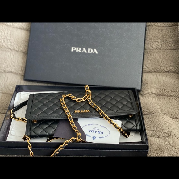 Black quilted Prada wallet on gold/black chain - Picture 7 of 9